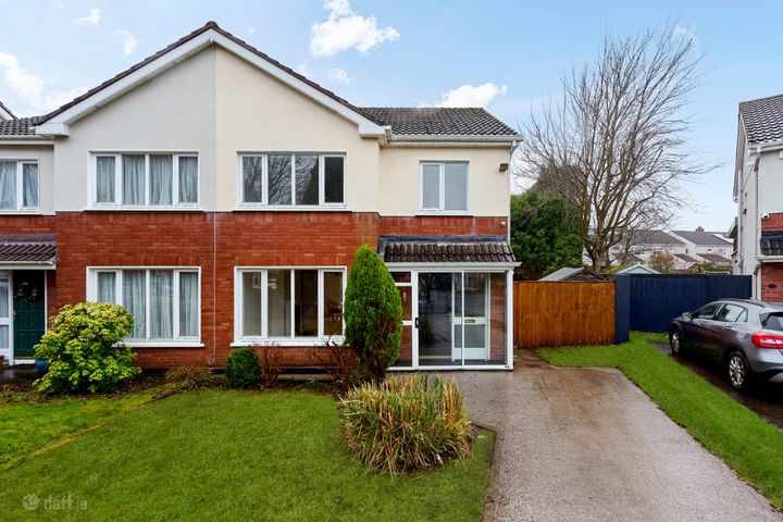 7 Bramley Garth, Castleknock, Dublin 15, D15VF2N