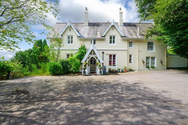 Robin Hill, Lake Road, Cobh, Co. Cork, P24RY88