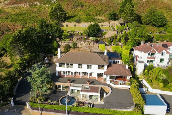 Carrigkeal, Carrickbrack Road, Howth, Dublin 13, D13V295