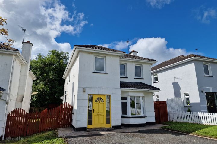 10 Scahill Park, Ballinlough, Castlerea, Roscommon