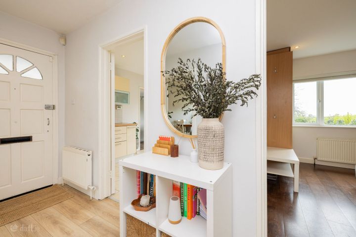 7 Meadow Park, Dublin 14, Churchtown, Dublin 14, D14X258 - Photo 2