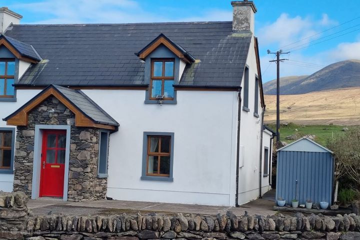 Ballinloghig, Ballydavid, Dingle, Co. Kerry, V92N4V9