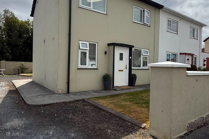8 The Green, Clara, Clara, Co. Offaly, R35YK66