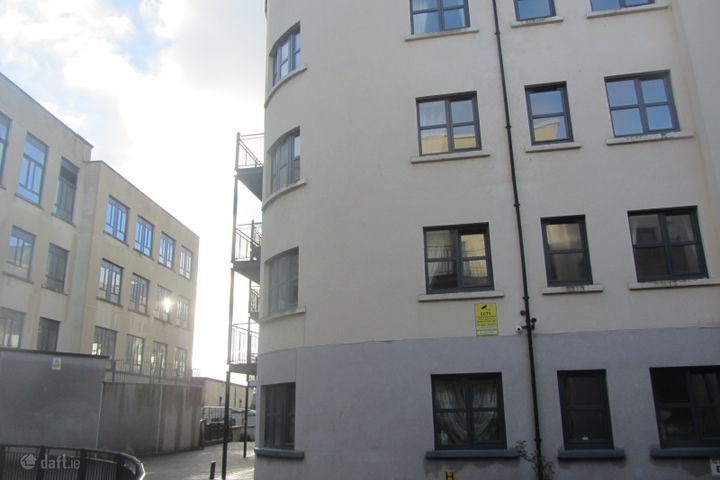 202 C An tSean Mhargadh Green Lanes . Drogheda co-, Drogheda, Co. Louth