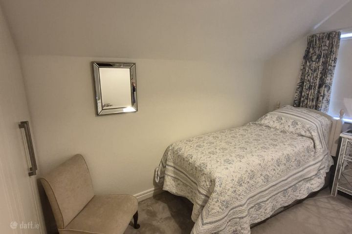 Sandyford Village, Sandyford, Dublin 18