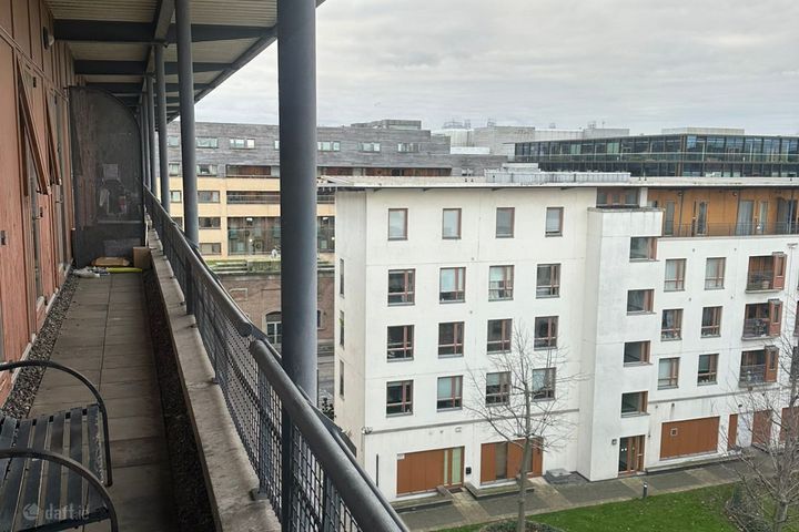 64 Beresford House, Custom House Square, Mayor Str, IFSC, Dublin 1