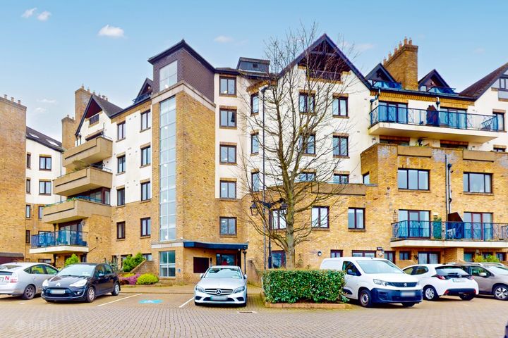 325 Block 17b, Marina Village, Malahide, Co. Dublin