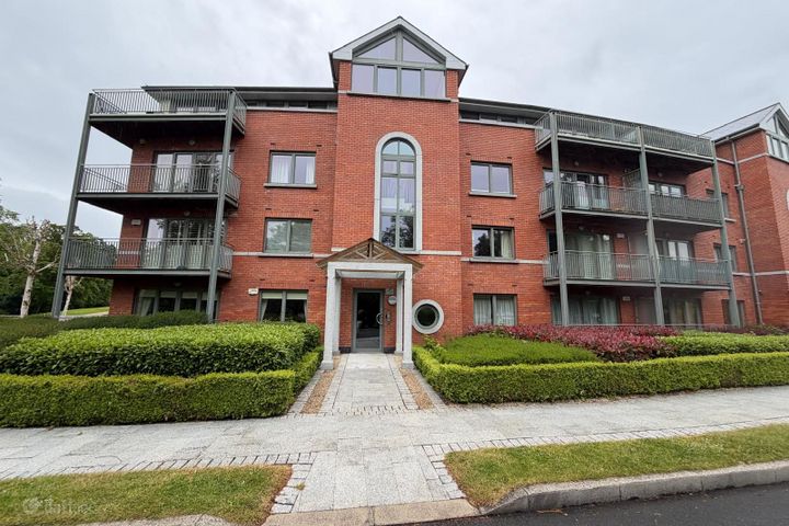 8 Alder Lodge, Farmleigh Avenue, Strawberry Beds, Dublin 15