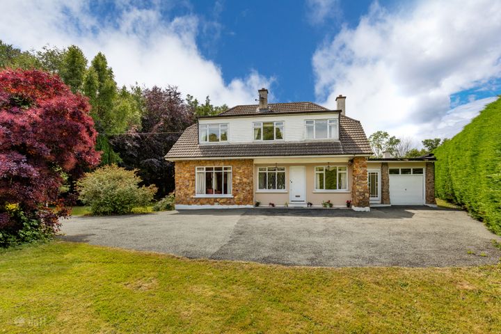 Tigh-Na-Gcoill, Carr's Lane, Balgriffin, Dublin 17, D17VH79