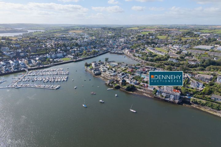 2 The Terrace, Lower Road, Scilly, Kinsale, Co. Cork, P17P704