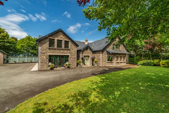 15 Stephenstown Court, Two Mile House, Co. Kildare, W91YXD5