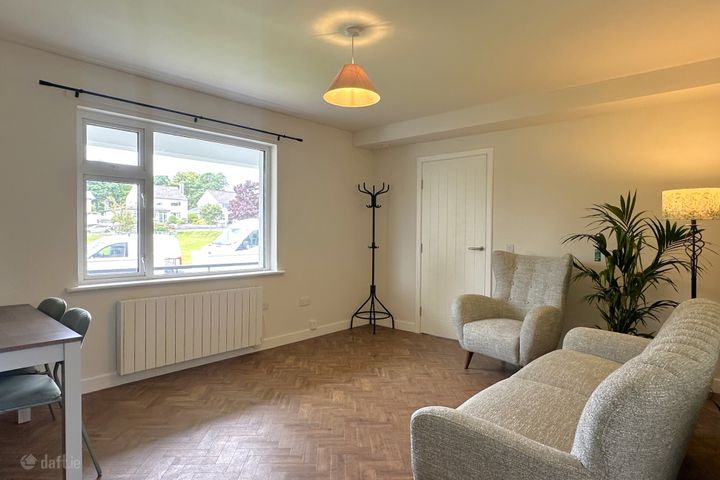 2b Beechmount Ave, Highfield Park, Galway, Newcastle