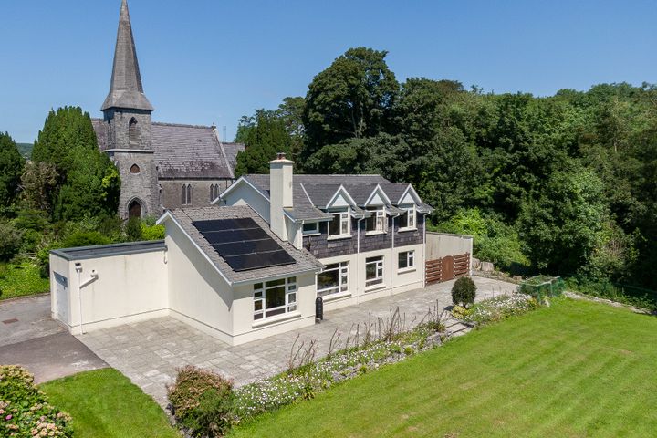 The Bell Height, Kenmare, Co. Kerry, V93YV91