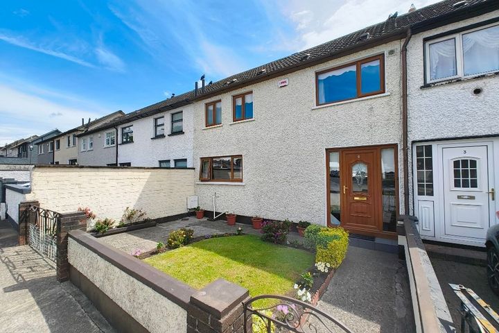 4 Pinewood, Ballybrack, Co. Dublin, A96F7Y8