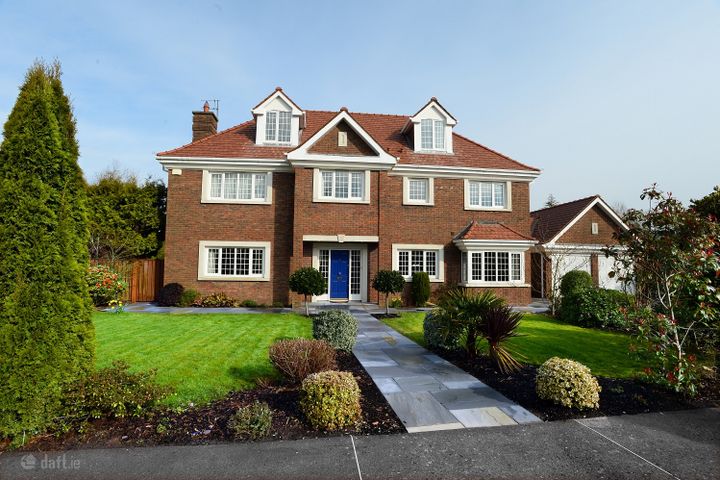 2 Eyre Court, Coach Hill, Rochestown, Cork