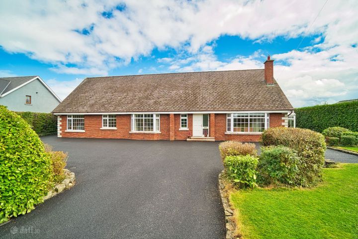 Ashleaf, Brownstown, Newcastle, Co. Dublin, D22YX06