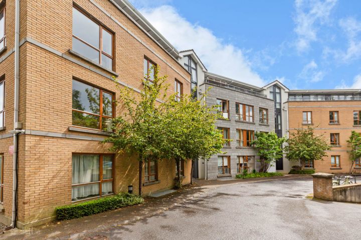 Apartment 5, Friarsland Crescent, Roebuck Road, Clonskeagh, Dublin 14, Co. Dublin, D14Y172