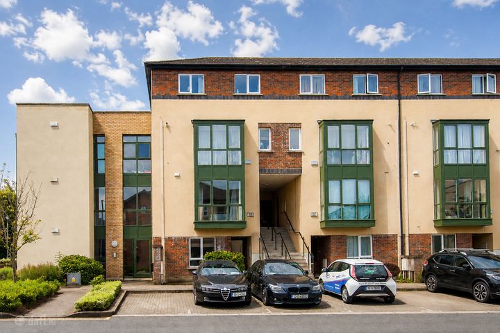 2 Stationcourt Hall, Blanchardstown, Co. Dublin, D15KT32