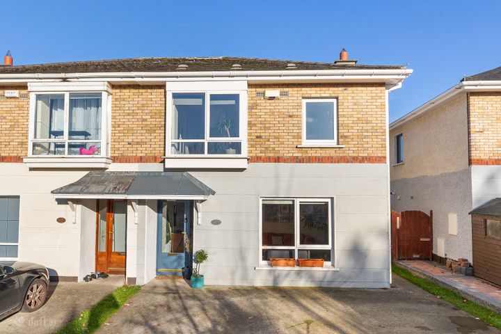 28 Riverwood Crescent, Castleknock, Dublin 15, D15A3W6