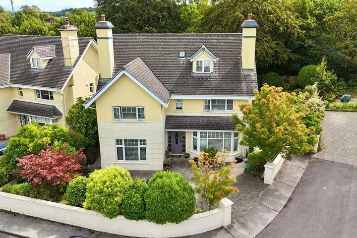 9 Dewberry, Mount Oval Village, Rochestown, Co. Cork, T12VFH6