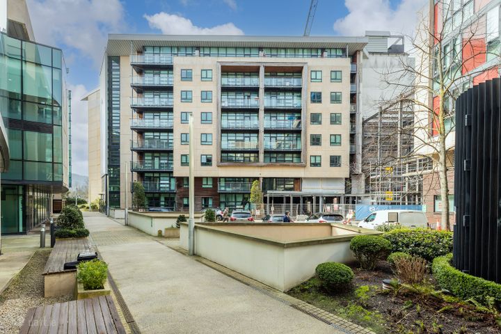 Apartment 402, Beacon One, Beacon Court, Bracken Road, Sandyford, Dublin 18, Dublin 18, D18EV29