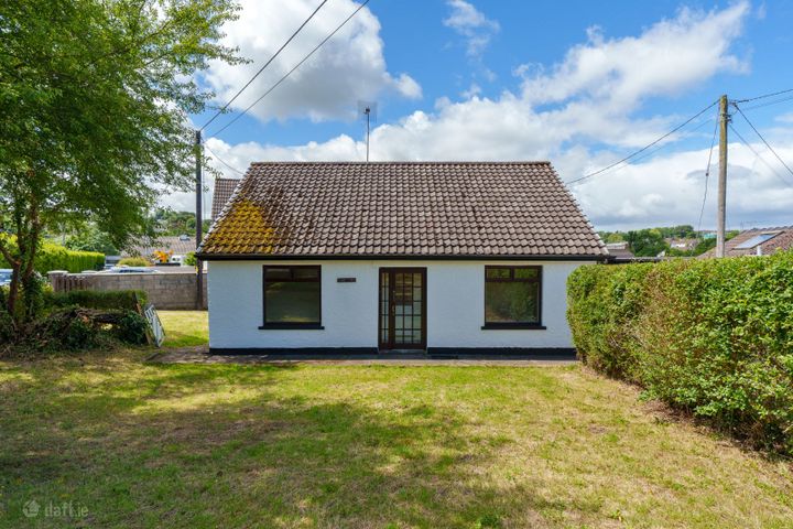 Eastview, Ardarrig Park, Carrigaline Road, Douglas, Co. Cork, T12F77H