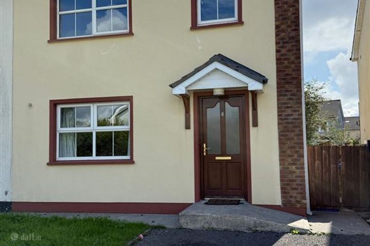 6 Castle Court, Ballaghaderreen, Co. Roscommon, F45XY70