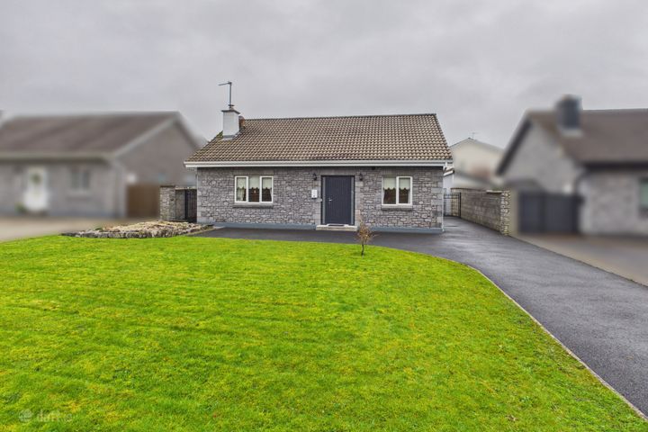 25 Greenhills View, The Pines, Ballinasloe, Co. Galway, Ballinasloe, Co. Galway, H53WF67