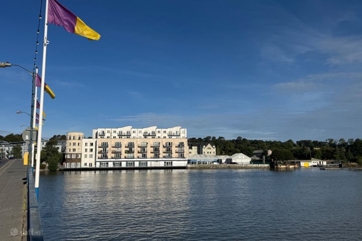 19 Waterside, Lower Rosbercon, New Ross, Co. Wexford, Y34NX44