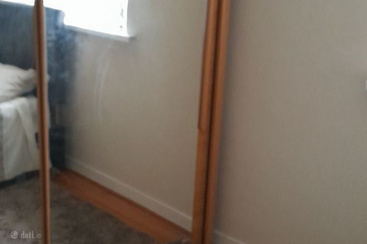 Warrenstown Green, Mulhuddart, Dublin 15