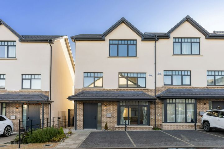 2 Woodward Chase, Glencairn Gate, Dublin 18, Dublin