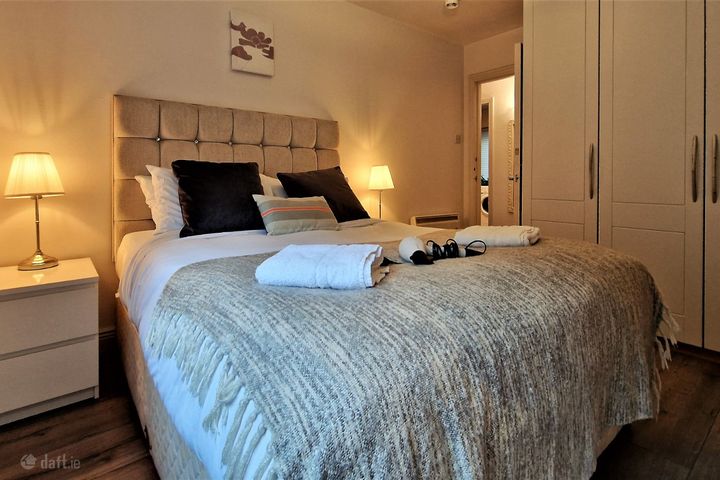 Steeple Gate, Sandymount, Dublin 4