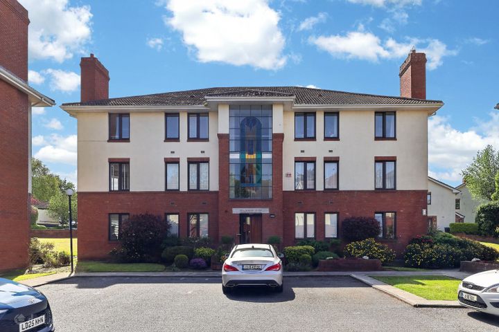 SHORT LET ONLY The Alders, Monkstown Valley, Monkstown, Monkstown, Co. Dublin