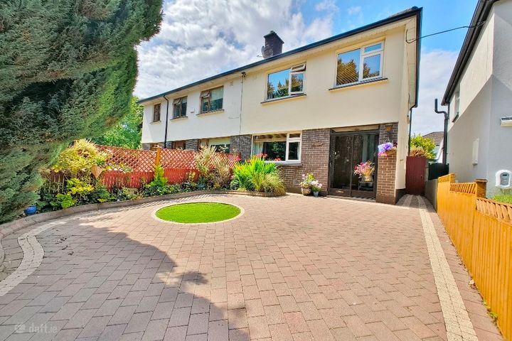 2 Athgoe Road, Shankill, Dublin 18, D18XF67