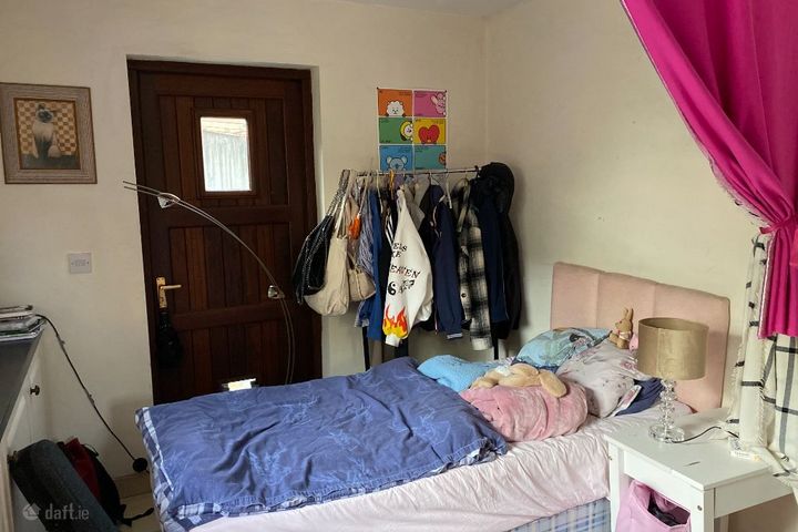 Churchyard Ln, Ballintemple, Co. Cork