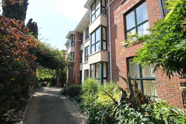 Apartment 10, Glenbrian Hall (plus Large Office), Howth Road, Clontarf, Dublin 3, D03KF98