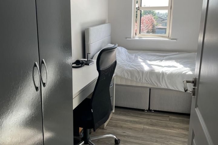 7 Saint Benin'S Terrace, Tuam, Tuam, Co. Galway