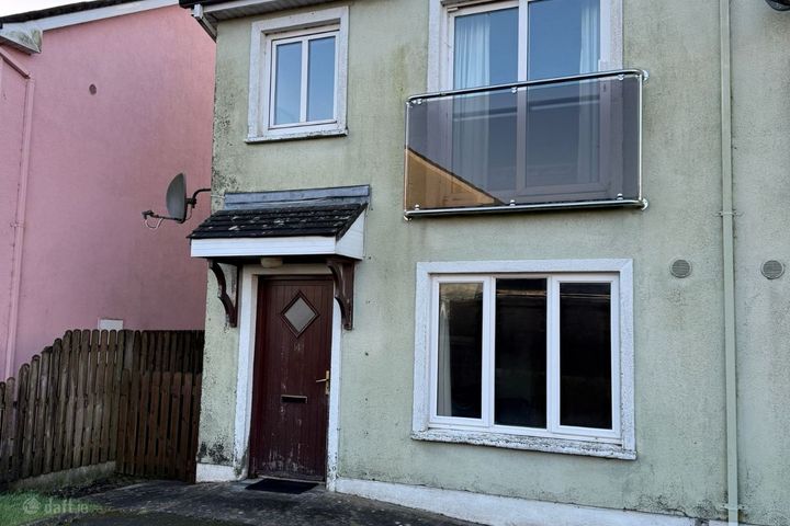 14 Brooklawn, Ballaghaderreen, Co. Roscommon, F45YH42