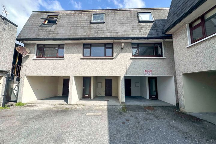 Apartment 2, 32 Newcastle Road, Newcastle, Galway City, H91W327