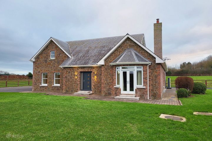 Blackberry Lodge, Rathasker Road , Naas, Co. Kildare, W91E1XE