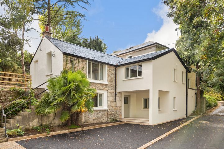 Old Glebe Coachouse, Brides Glen Road, Rathmichael, Co. Dublin, D18YHF3
