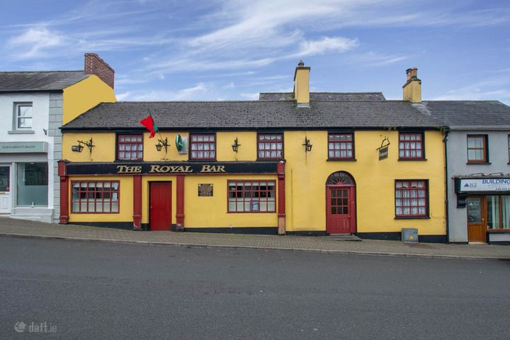 The Royal Bar, Stradone Street (& Virginia Road) Ballyjamesduff, Co. Cavan, A82W2K7