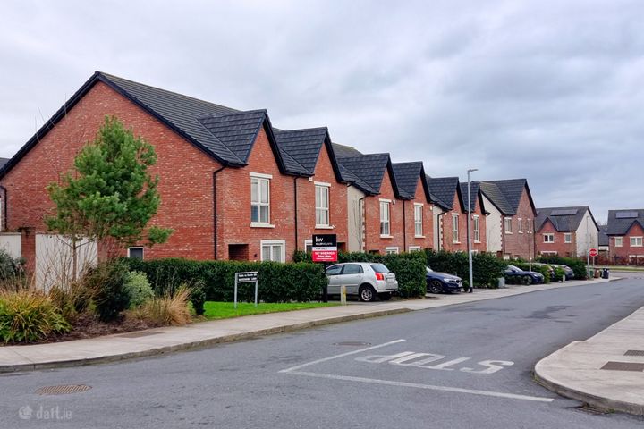 11 Whitethorn Lawn, Whitethorn Village, Naas, Kildare