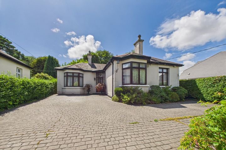 Dunowen, Passage Road, Waterford City, Co. Waterford, X91W7PX