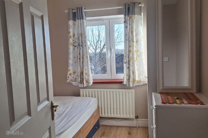 The Pines, Bridgemount, Carrigaline, Co. Cork