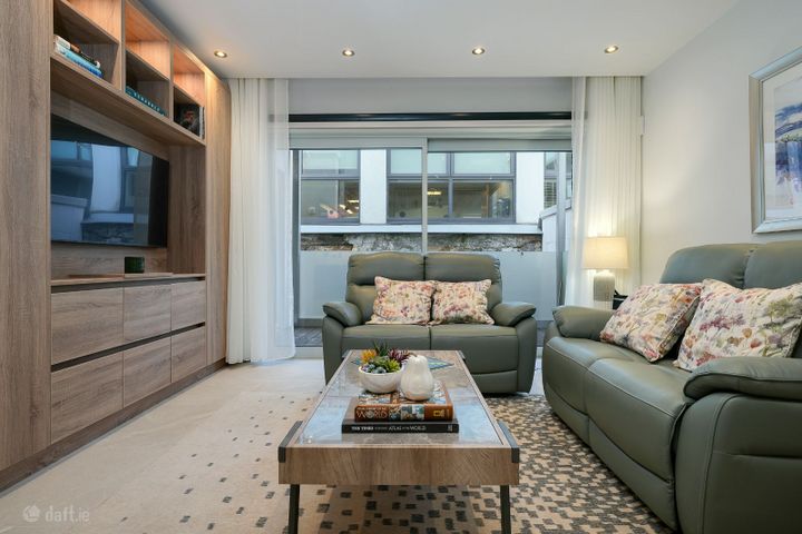 8 Hagan'S Court, Lad Lane, Dublin 2