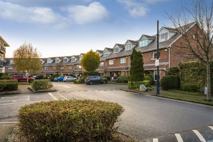 4 Hampton Square, Dublin 7, Navan Road (D7), Dublin 7