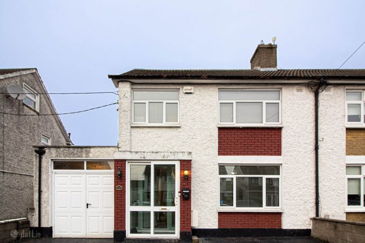 33 Kilmore Drive, Kilmore, Dublin 5, D05A327