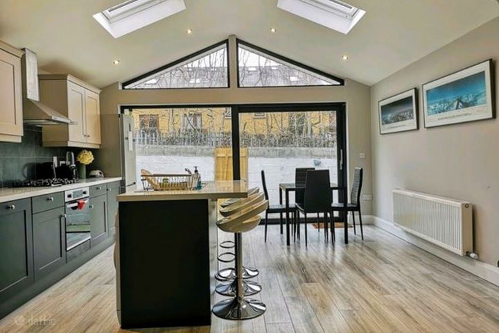 Saint Laurence Grove, Chapelizod, Dublin 20