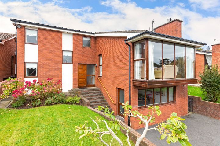 16 Fairlawns, Saval Park Rd, Dalkey, Dublin